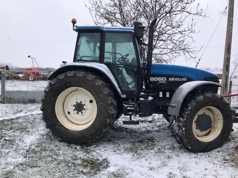 Tractor New Holland 8560 de vînzare
