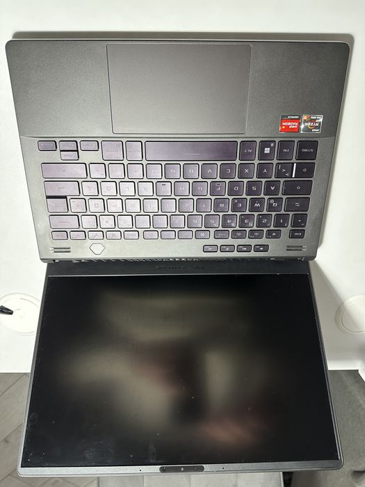 Laptop Asus ROG Zephyrus g14, Ryzen 9 6900HS, RX 6800s 8gb