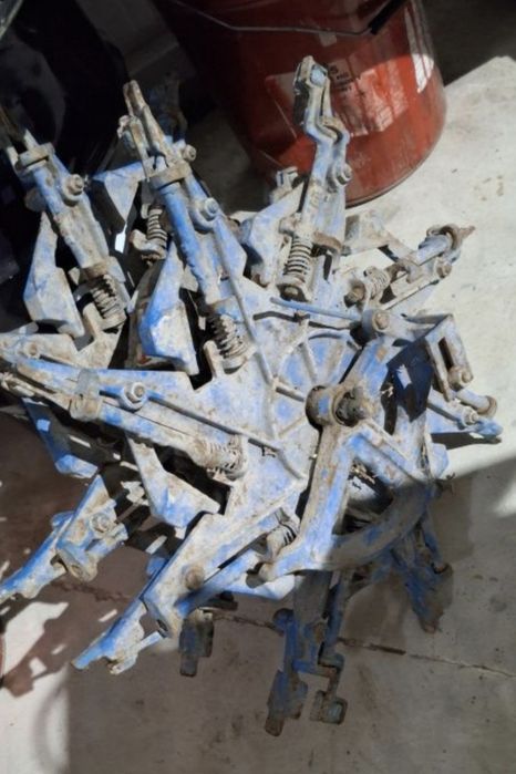 Distribuitor pentru masina plantat rasaduri