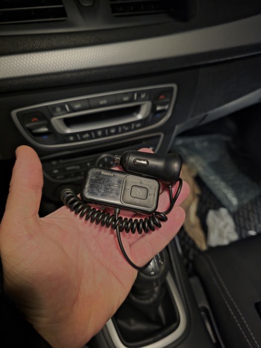 Modulatoare FM Bluetooth Baseus