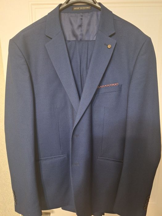 Продам костюм мужской