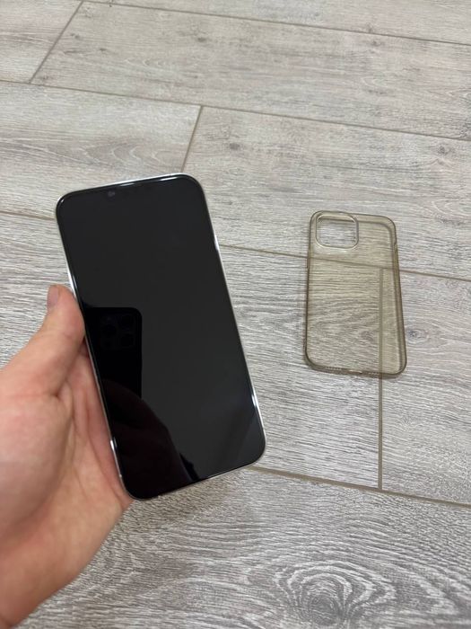 Iphone 13 Pro Max LL/A Ayibi bor