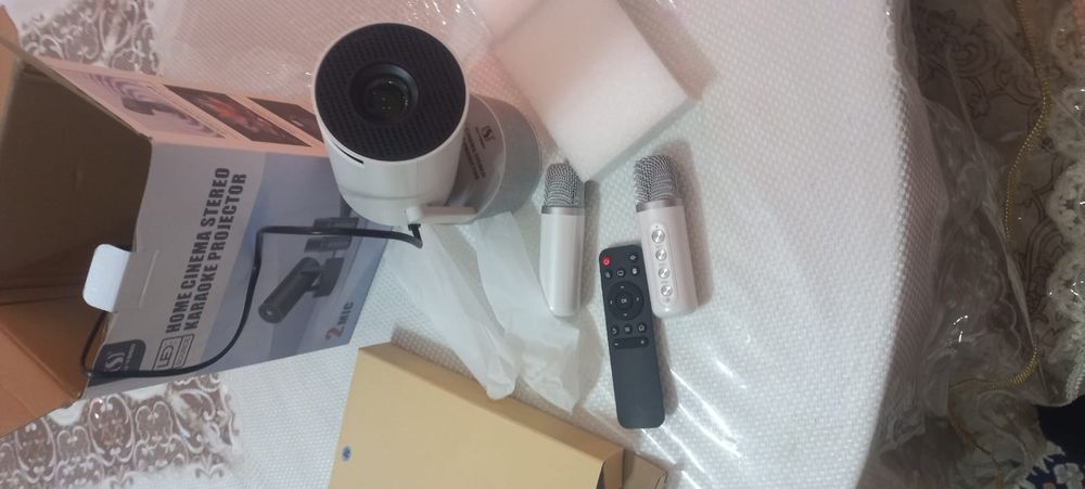 Проектор + караоке новый