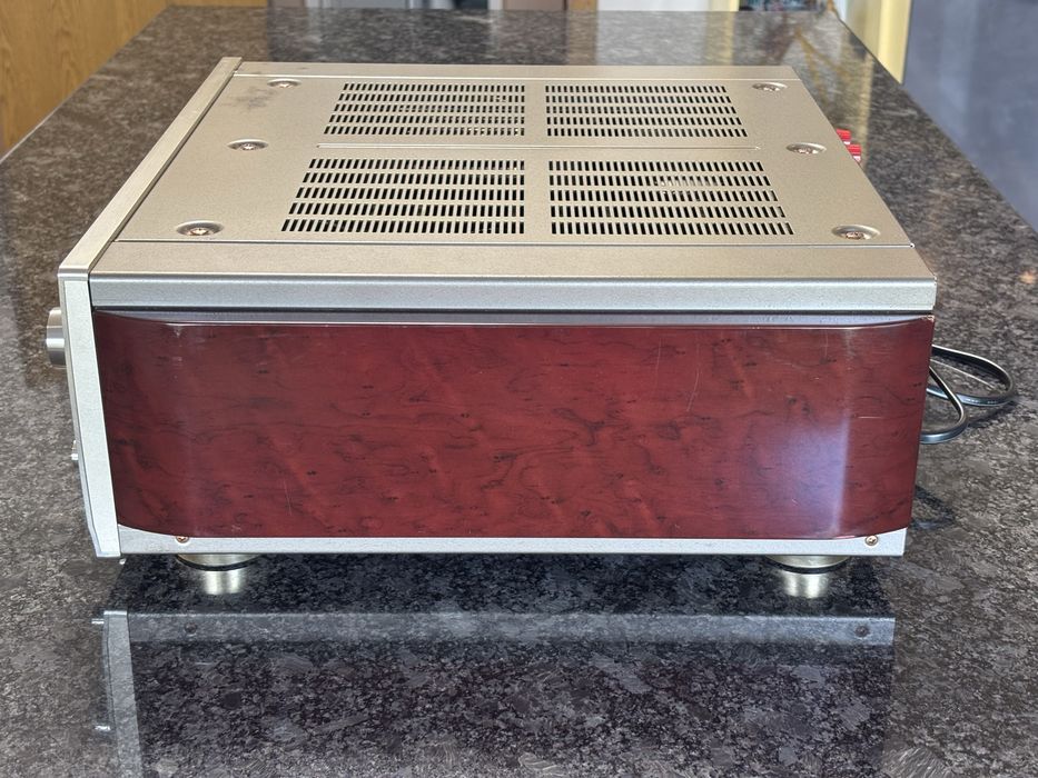 Sansui AU-α707NRA (Alpha 707 NRA) – 100V