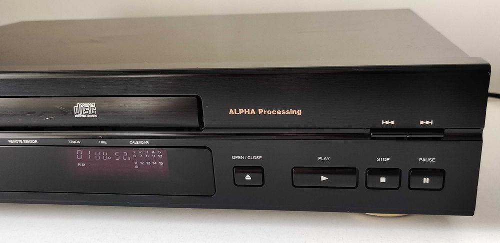 Denon DCD 735 player CD muzica track