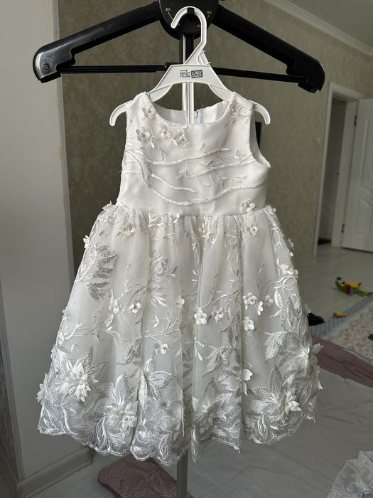 Нарядное платье для девочки (1–2 года)