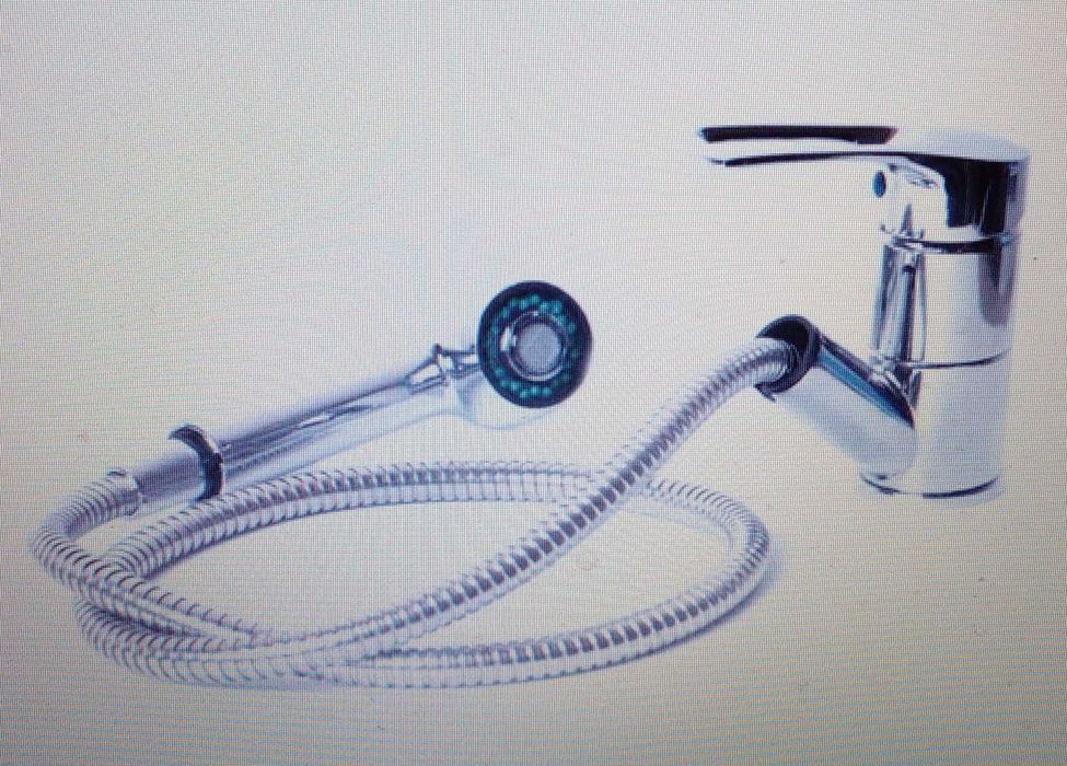 смеситель   для  парикмахерской  и  для  кухни