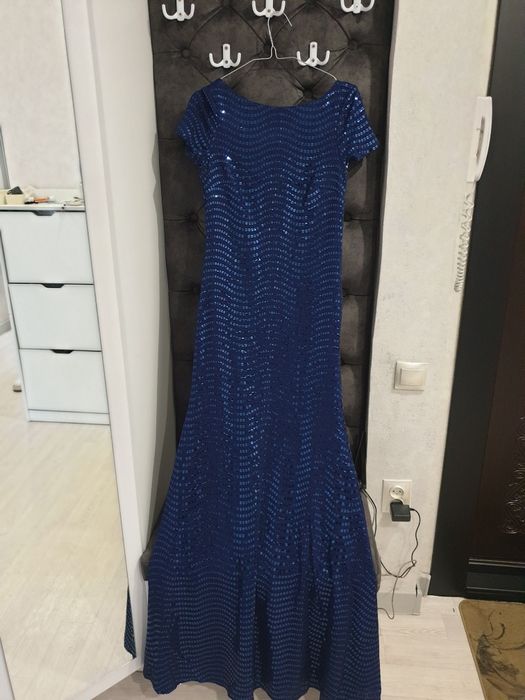 Продаются платья