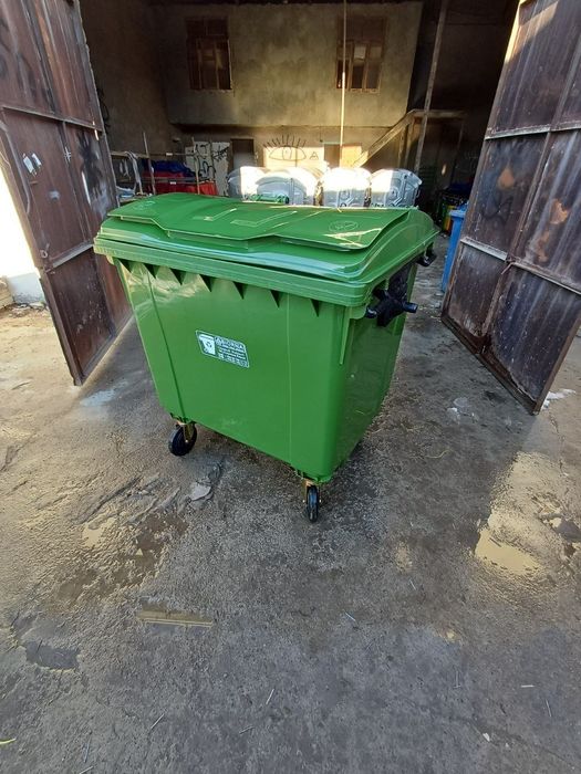 Пластиковые пластмассовые мусорные контейнери баки от 120 до 1100 л