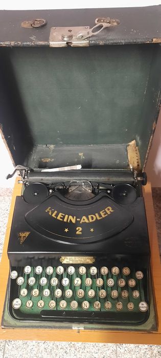 Mașină de scris Adler 1928