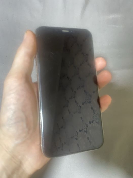 Продам Iphone 11 Pro