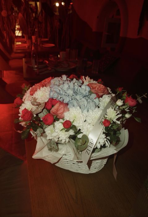 Нежный букет в корзине