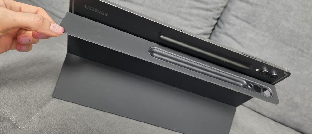 Samsung Galaxy Tab S9 Ultra + S Pen +Husa cu Tastatura Originala