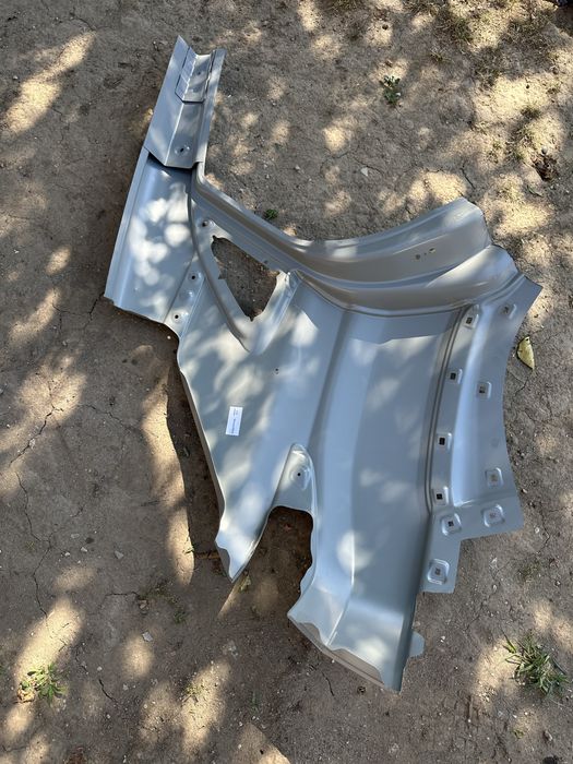 Aripă stânga spate hyundai kona electric.