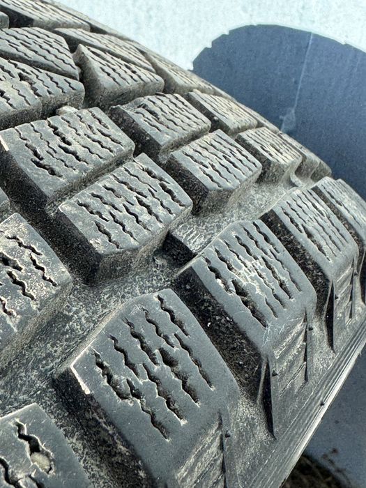 Зимние шины Maxxis 225/55 R18