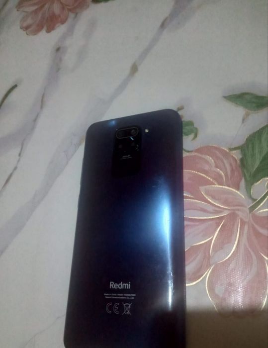 Продам Редми нот 9 64гб