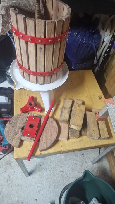 Presă struguri 6 litri