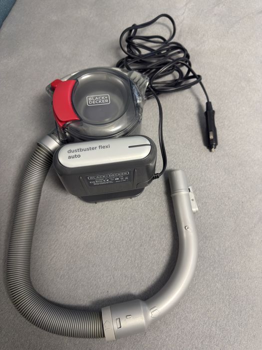 Aspirator auto portabil Black&Decker