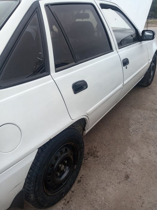 Нексия 2 сотилади