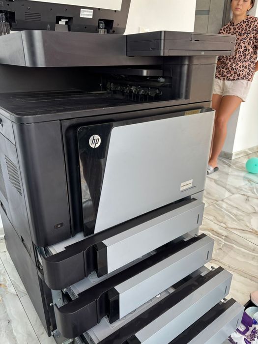 Imprimanta Hp Color Laserjet Flow Mfp m880