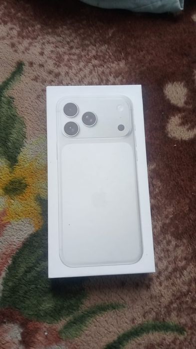 Обменяю айфон 17