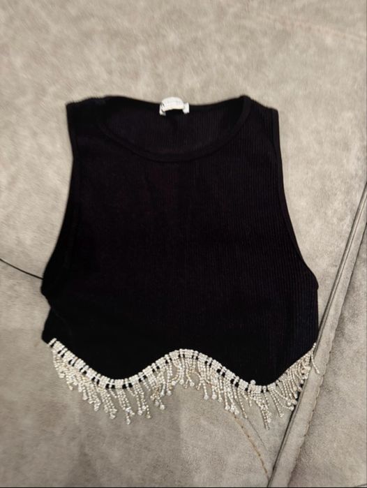 Top crop Zara  nou cu strasuri