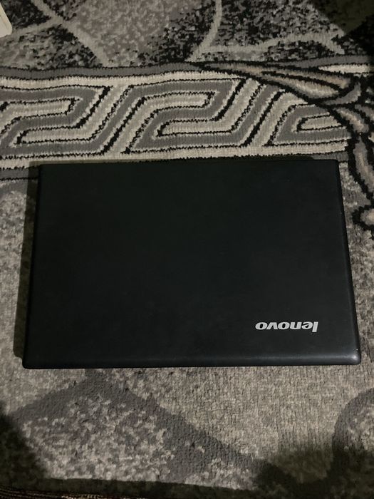 Lenovo ноутбук.