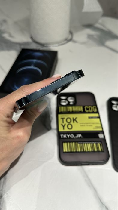 Продам Iphone 12 Pro Max