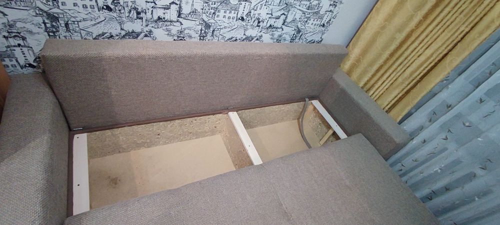 Продам диван в отличном состоянии