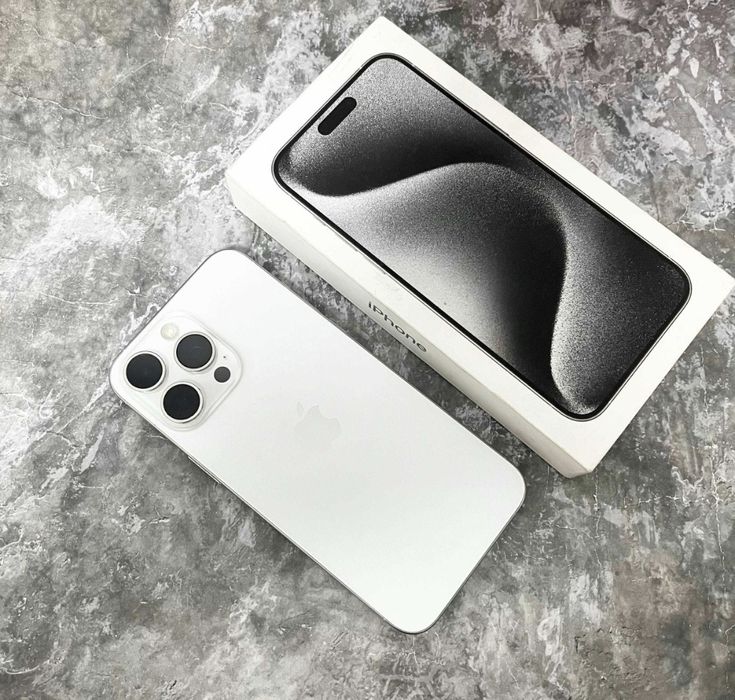 Продам айфон 15 про 256 gb
