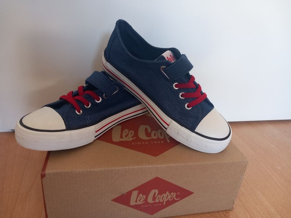 Нови кецове Lee Cooper