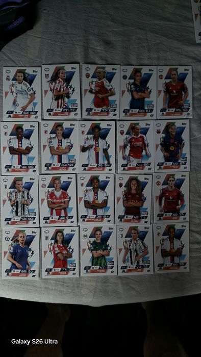 Продавам карти Match Attax Extra 25/26