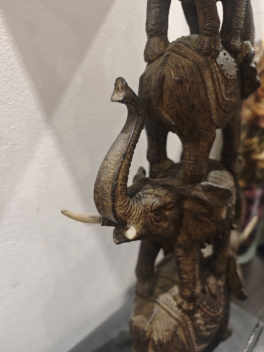 Нощна лампа със слонове