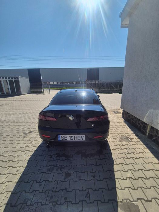 Vând Alfa Romeo 159 1.9 16v