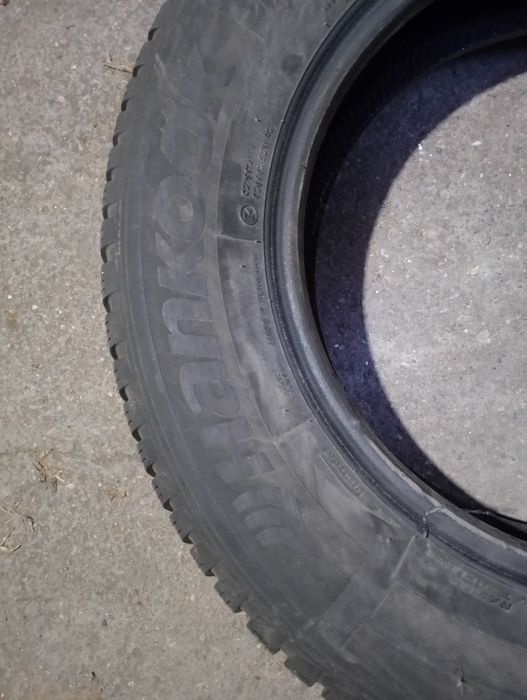 Продам шины зима на R16