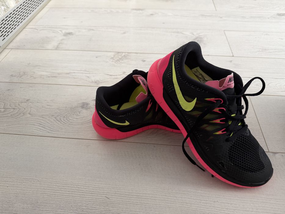 Оригинални дамски маратонки Nike Free 5.0 номер 41, стелка 26.2