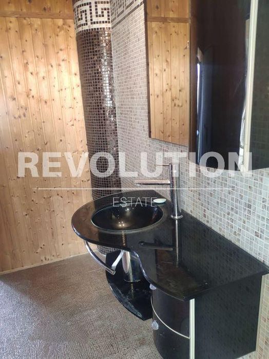 Дава се под наем Тристаен апартамент в Варна, Център - 125 кв.м за 500 € - Снимка #5