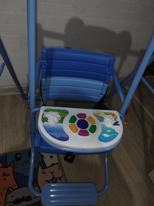 Продам детскую качелю