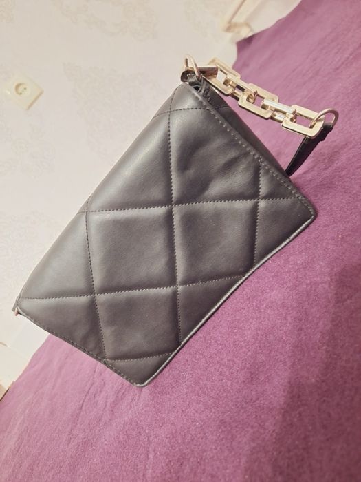 Сумочки в отличном состояние 45000