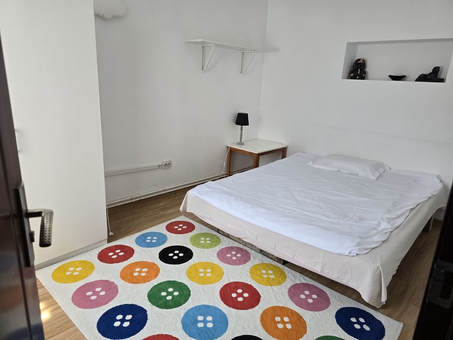 Cazare / apartament la etaj în vila