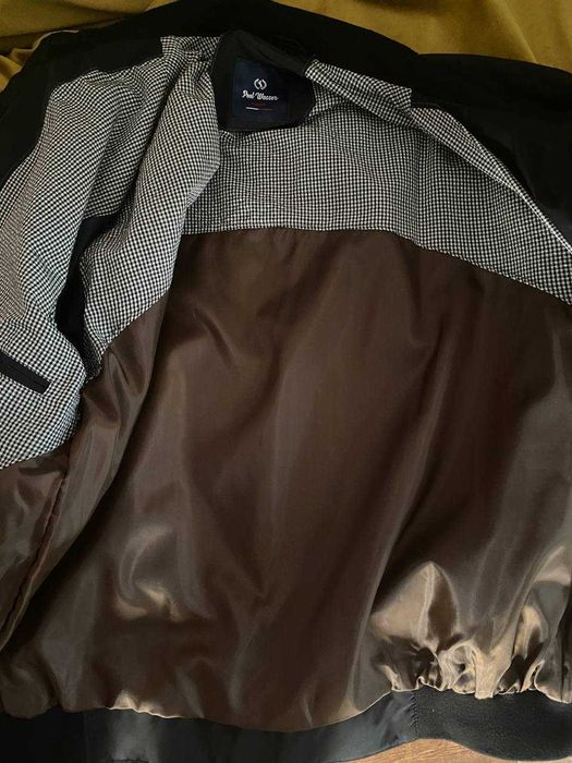 Мужская черная куртка