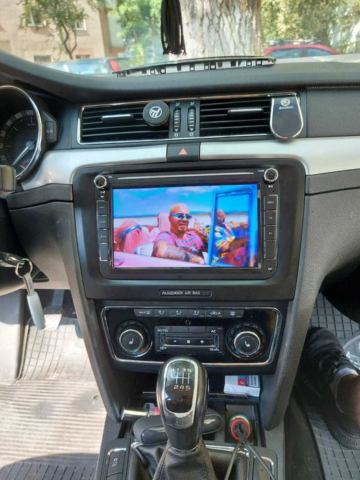 Navigatie Android Passat Skoda Waze YouTube GPS BT