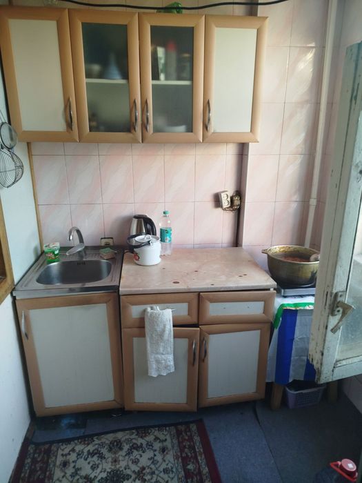 Бывшее общежитие 1/2/4 кирпич, метро Буюк Ирак Йули, Сайрам.