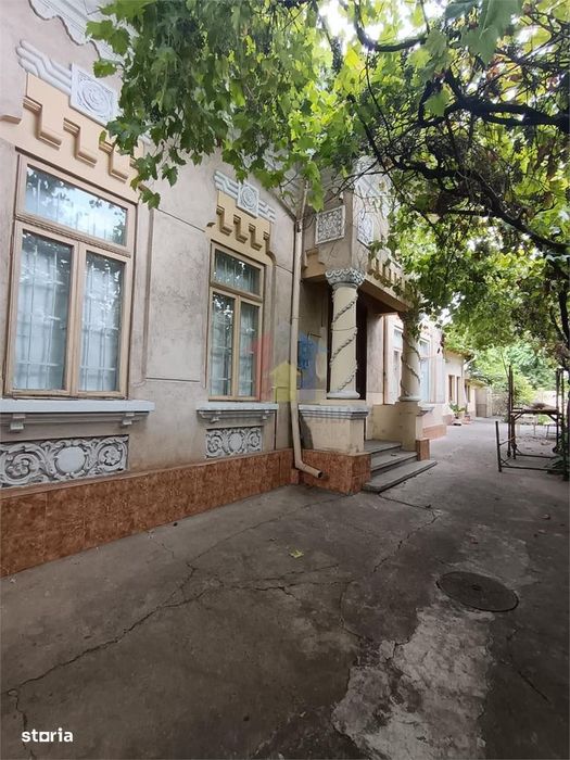 Casa  Boiereasca 3 camere caramida si boltari zona Centrala Brainconf