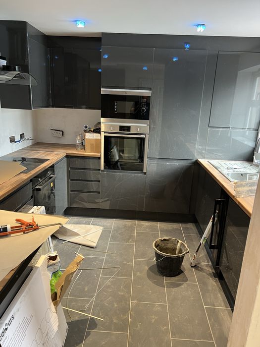 Ofer servicii in domeniu constructiilor