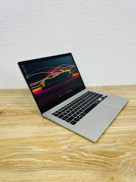 Продам Стильный Ультрабук SAMSUNG Book Go