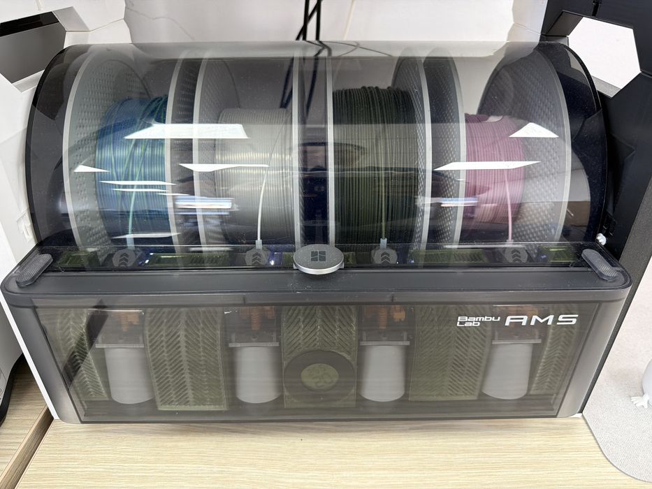 BambuLab AMS utilizat