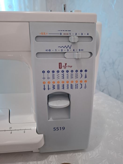 Продается швейная машинка Janome 5519
