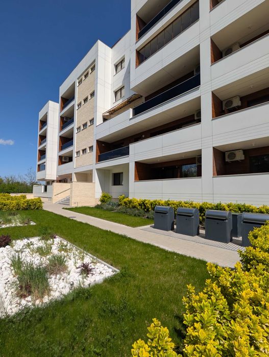 Proprietar | 2 camere. 71,8 mp utili + balcon 18,6 mp, 2 băi | parcare