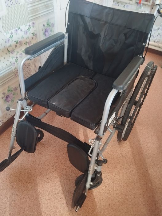 Коляска инвалидная